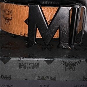 Mcm belt comes with box